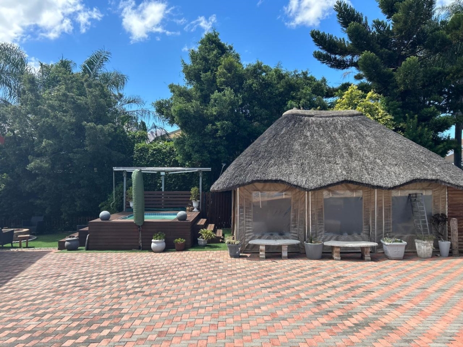 4 Bedroom Property for Sale in Azalea Park Eastern Cape